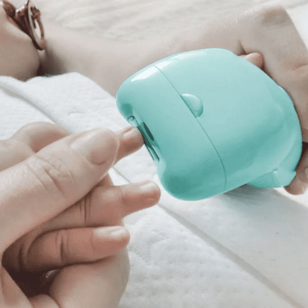 Применение машинки для стрижки ногтей Mijia Youpin Children's Electric Manicure Пример использования машинки для стрижки ногтей Mijia Youpin Children's Electric Manicure